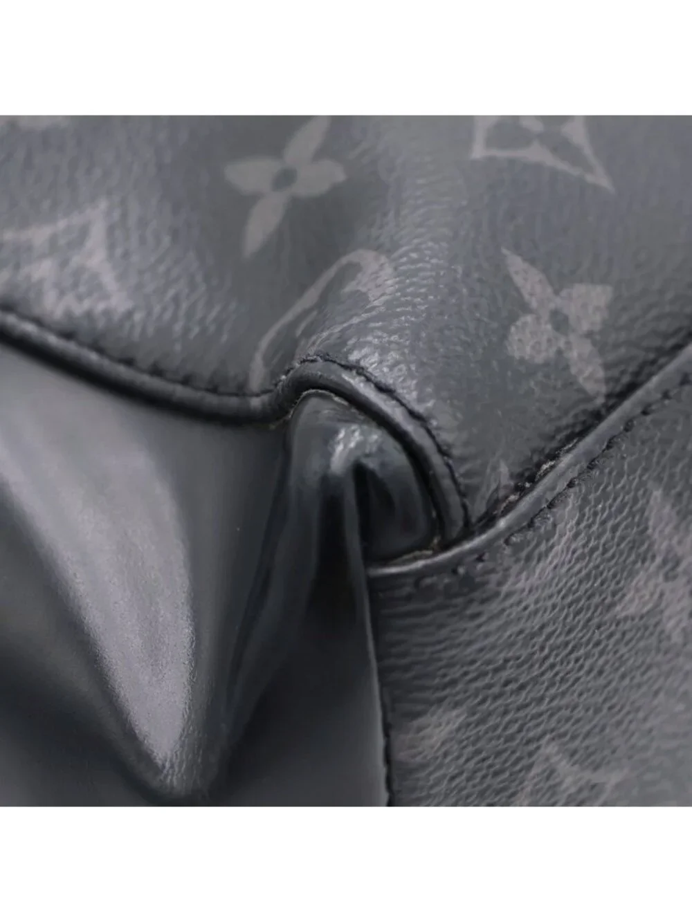 Louis Vuitton Monogram Eclipse Messenger Voyage Shoulder Bag Black Leather